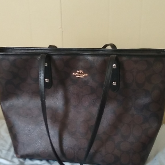 Coach purse - Picture 1 of 5